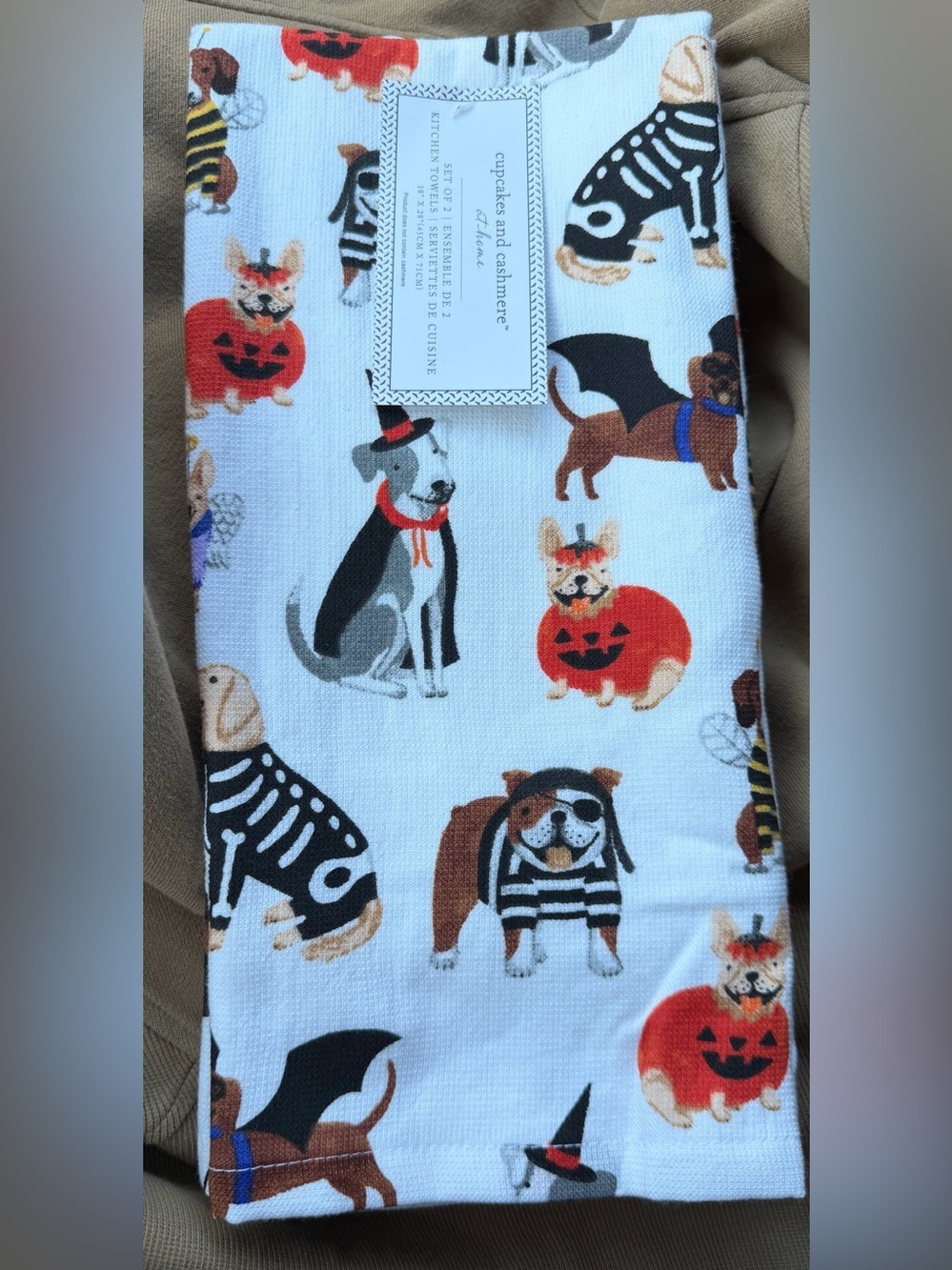 ✨NWT✨ cupcakes & cashmere: Set of 2 Kitchen Towels